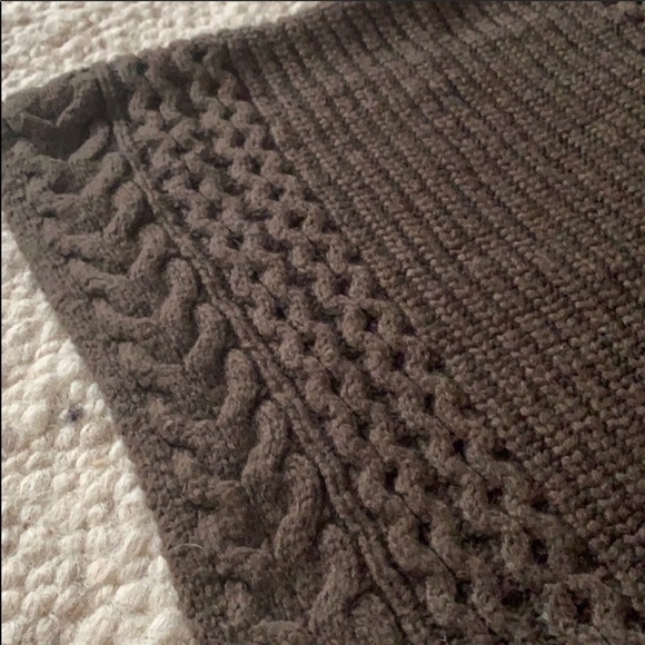 Club Monaco Micaila Wool Cable Knit Infinity Scarf Olive Green *NEW - Picture 4 of 5